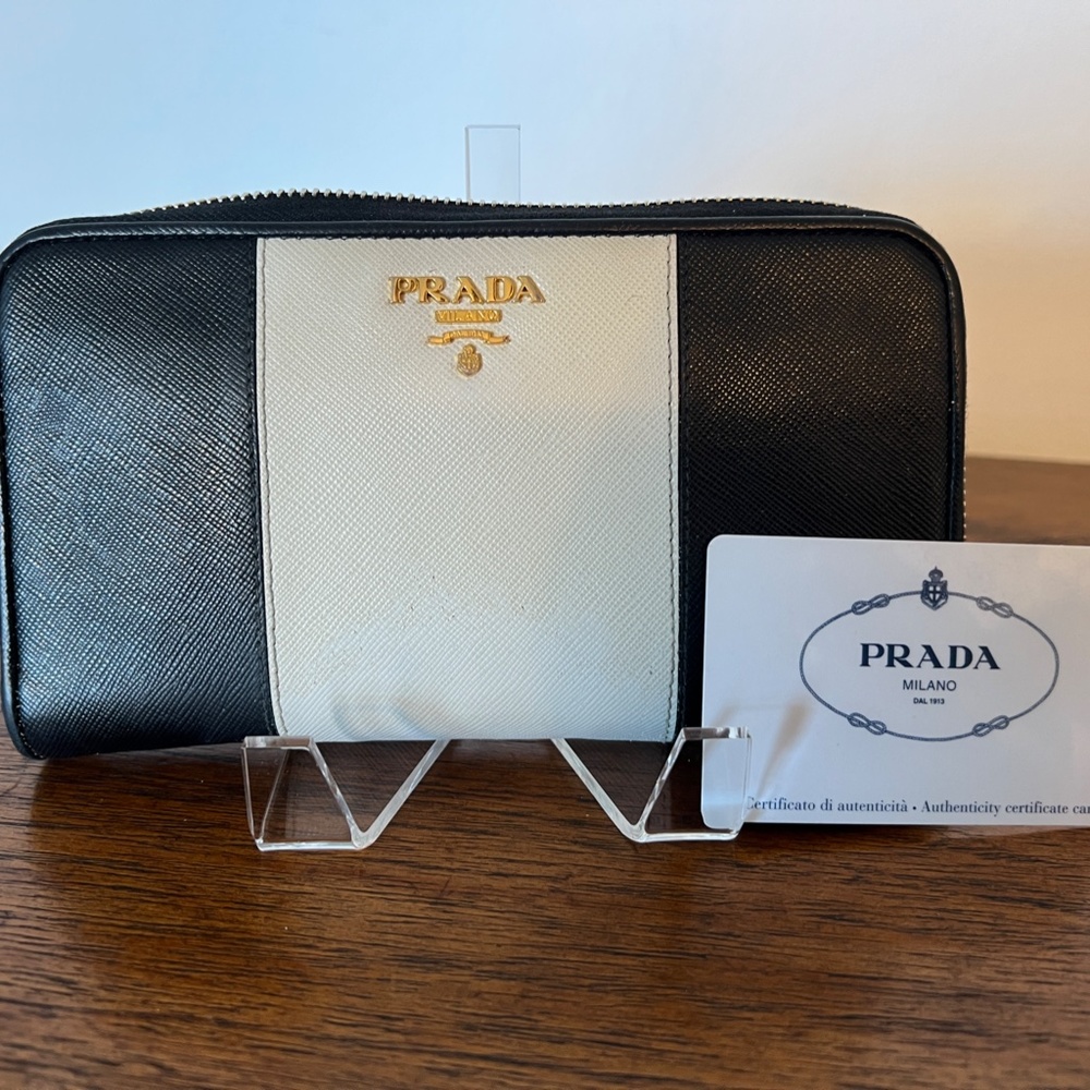 Authentic Prada Wallet - Picture 2 of 6